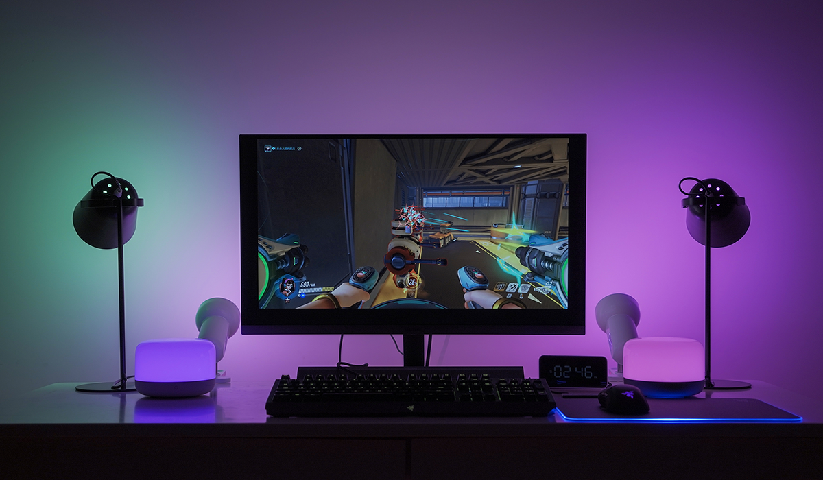 Inteligentna taśma LED Yeelight Lightstrip 1S widok gry na monitorze
